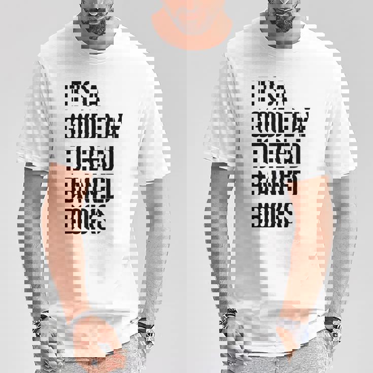 禁止された本を読むのに良い日だ面白いヴィンテージ Tシャツ 面白い贈り物