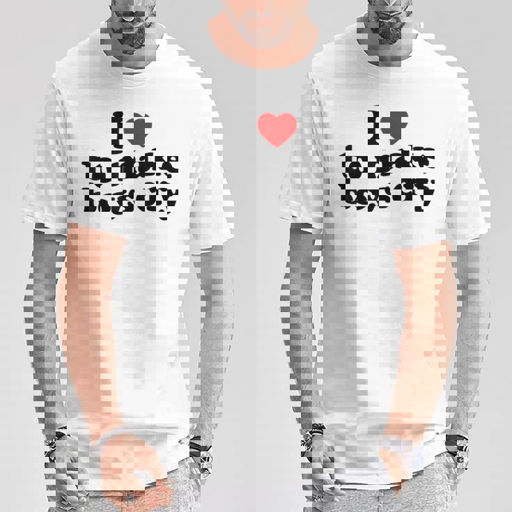 私は男の子を泣かせるのが大好き、男の子を泣かせるのは心 Tシャツ 面白い贈り物