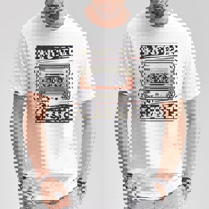 私は老けていない 私はクラシック 面白いレトロ テクニック Tシャツ 面白い贈り物