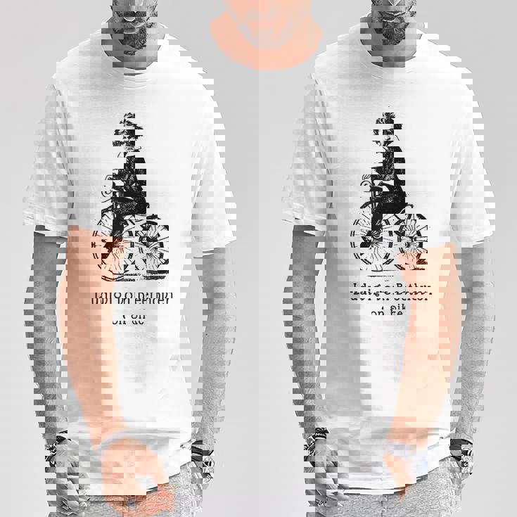 自転車に乗ったベートーベン ルートヴィグバン ベートーベン Tシャツ 面白い贈り物