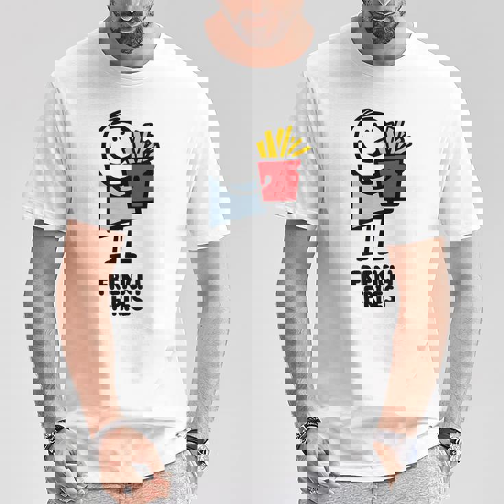面白い漫画のキャラクターグラフィックが付いたクールでおいしいフライドポテト。 Tシャツ 面白い贈り物