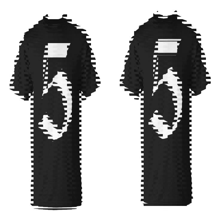 5番目 古英語の中世スタイルの五 Tシャツ