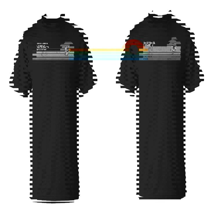 Eureka California Usa アメリカ レトロ サンセット レインボー シンセ Tシャツ