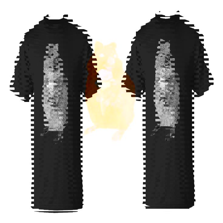 アイスクリームコーンを食べるカワイイクオッカ。 Tシャツ