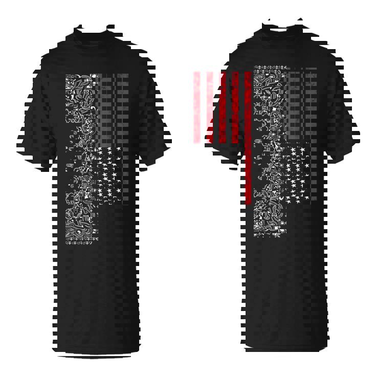 アメリカ、愛国的なアメリカ国旗、ペイズリー、バンダナプリント。 Tシャツ