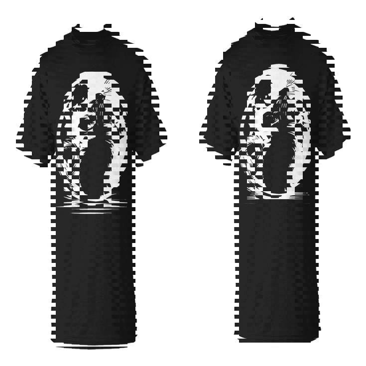 キュートで面白いチンチラが月に吠える Tシャツ