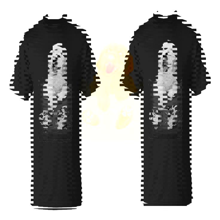 ゴールデンレトリバー ポケットに入った子犬 Tシャツ