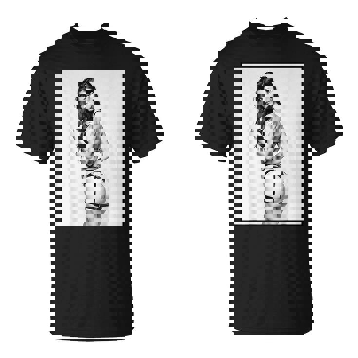 セクシーガールグラフィックtシャツ セクシーブルネットピンナップガール B&W Tシャツ
