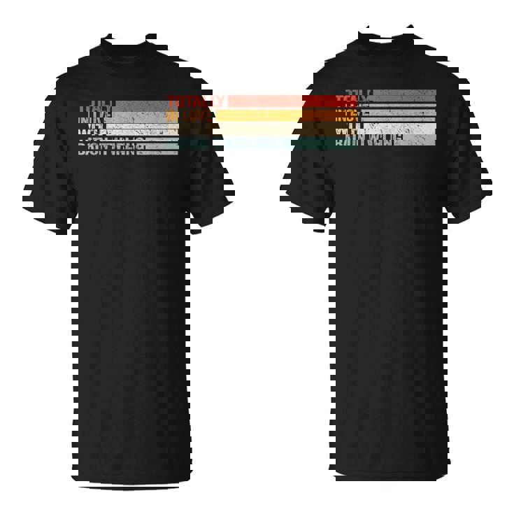 バトントワリングのレトロなバトントワーラーに完全に恋をしています。 Tシャツ