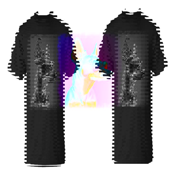 ミニピン 犬 オーナーのミニチュアピンシャーの漫画。 Tシャツ