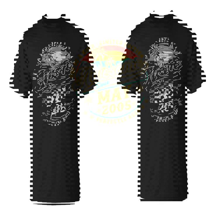 レトロな20歳の男性向け誕生日プレゼント 2005年5月 20歳 Tシャツ