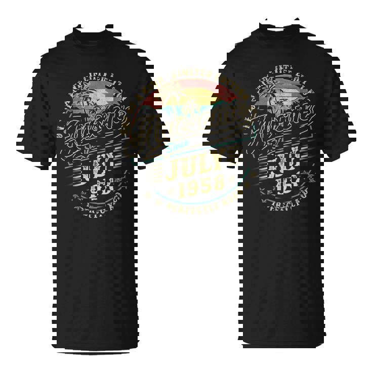 レトロな67歳の男性向け誕生日プレゼント 1958年7月 67歳 Tシャツ