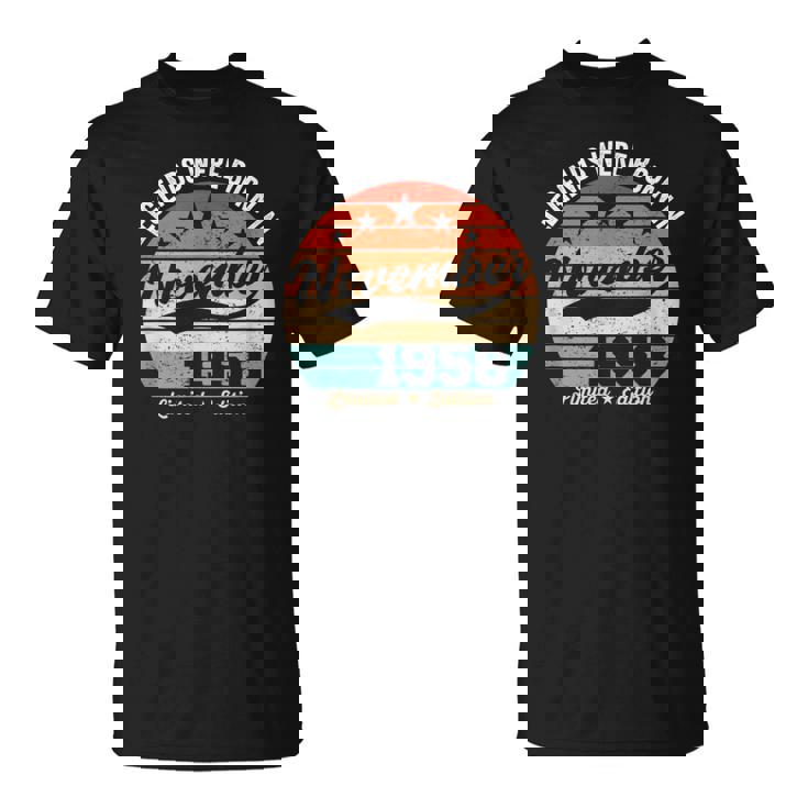 ヴィンテージ66歳の誕生日レジェンドは1958年11月に誕生しました。 Tシャツ