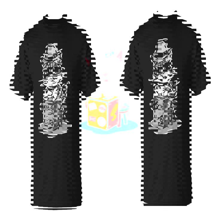 猫が奏でるカホン楽器 Tシャツ