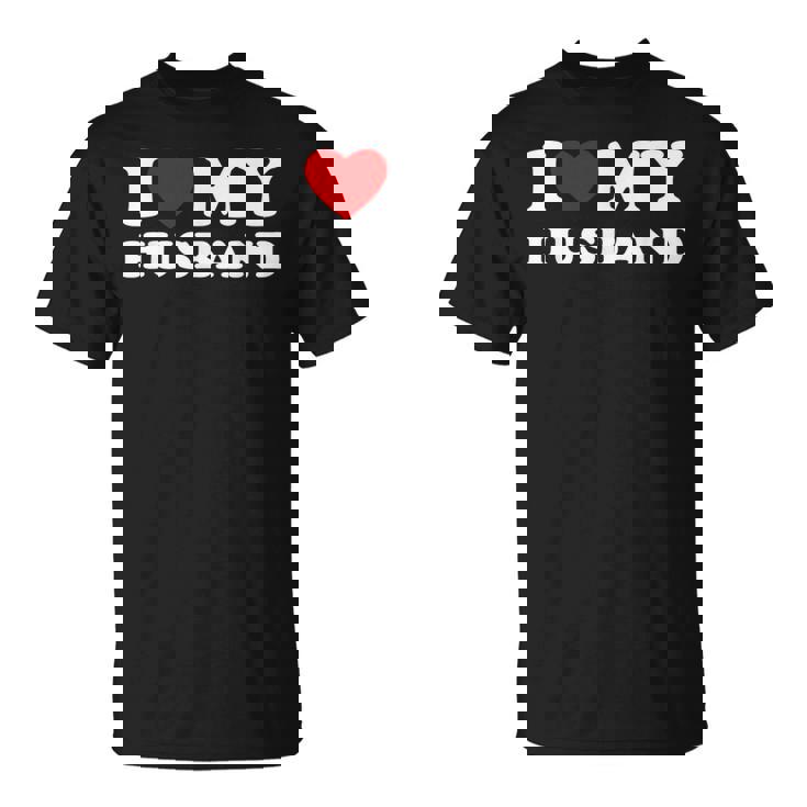 私は夫を愛しています私は夫を心から愛しています Tシャツ