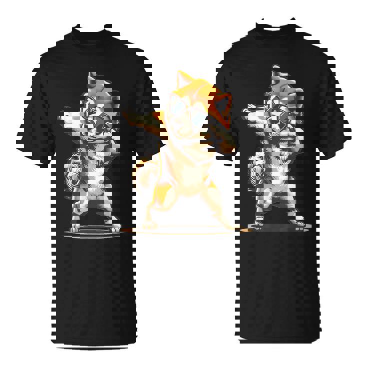 軽く叩く秋田犬 踊る軽く叩く犬 Tシャツ