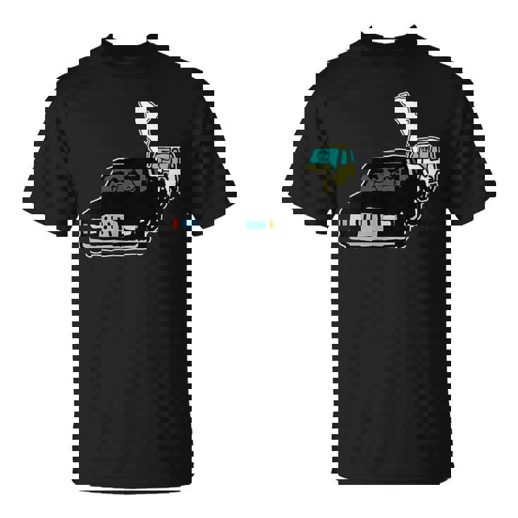 黒塗りの高級車よりも怖い無車検の軽自動車 Tシャツ