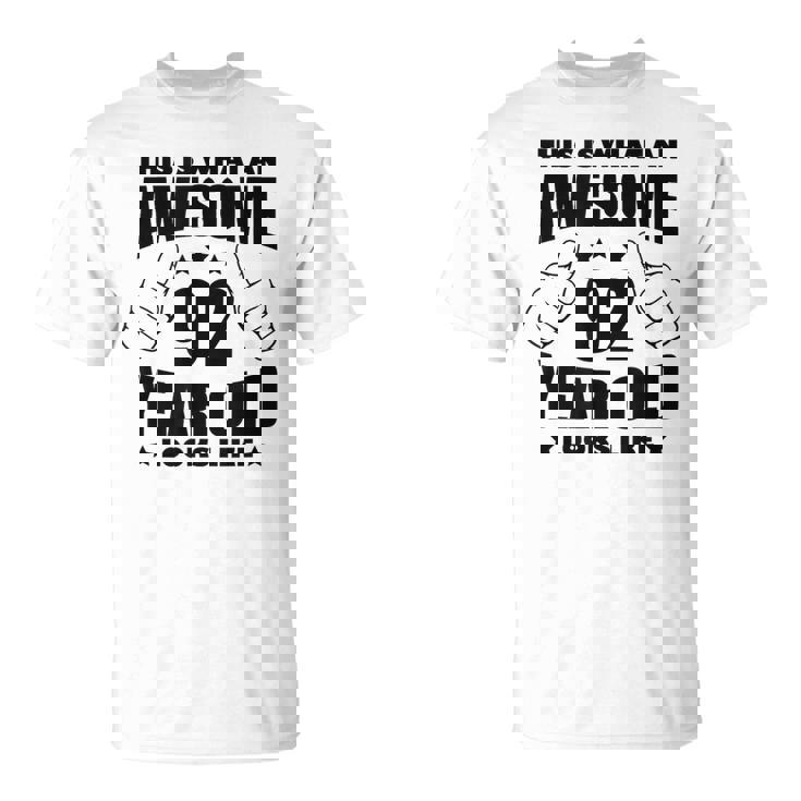 92歳の誕生日 女性 男性 素晴らしい92歳のおばあちゃん Tシャツ