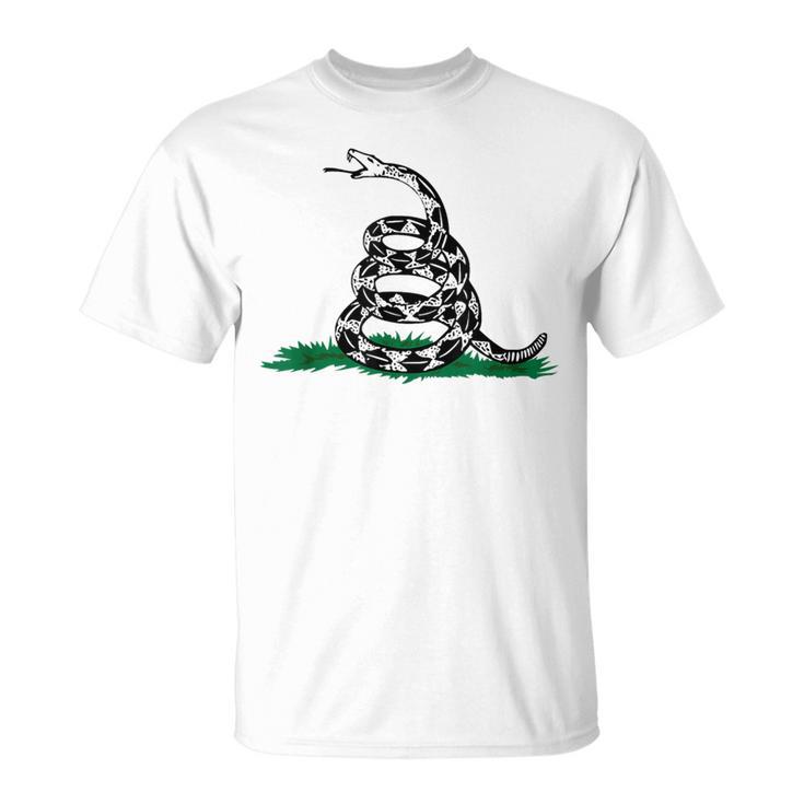 Bandera Gadsden De Laerpiente De Cascabel De Madera Del Patriota Americano Camiseta unisex