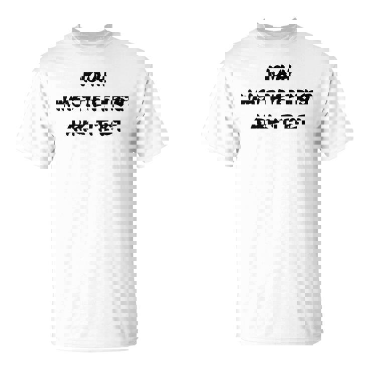 Clean Bible Character Humor – Noah The Ark-Itect Joke Tシャツ
