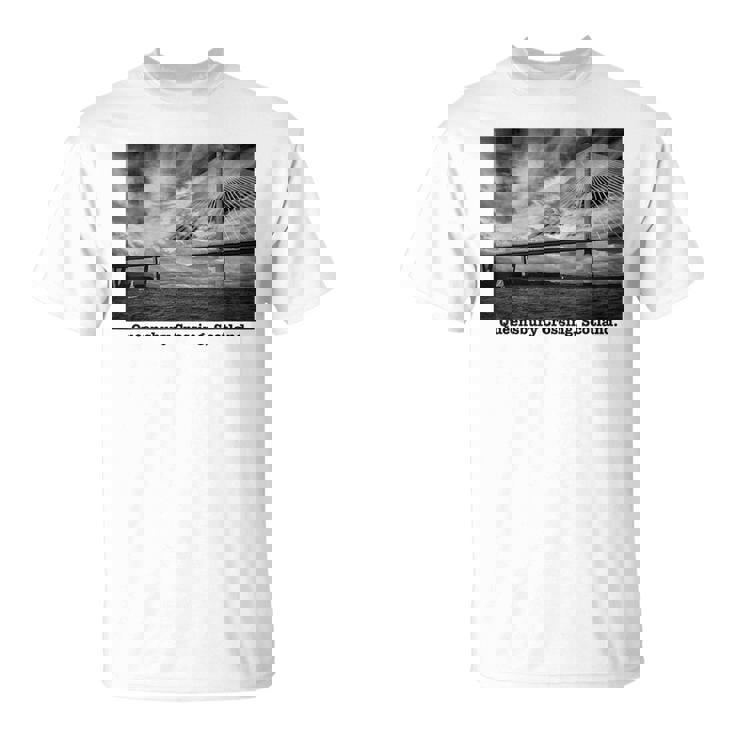 クイーンズベリークロッシング スコットランド 写真 風景 B&W ライト Tシャツ