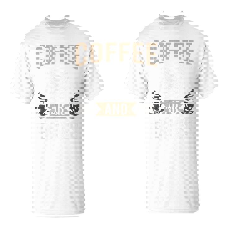 コーヒーとペキニーズ犬愛好家 Tシャツ