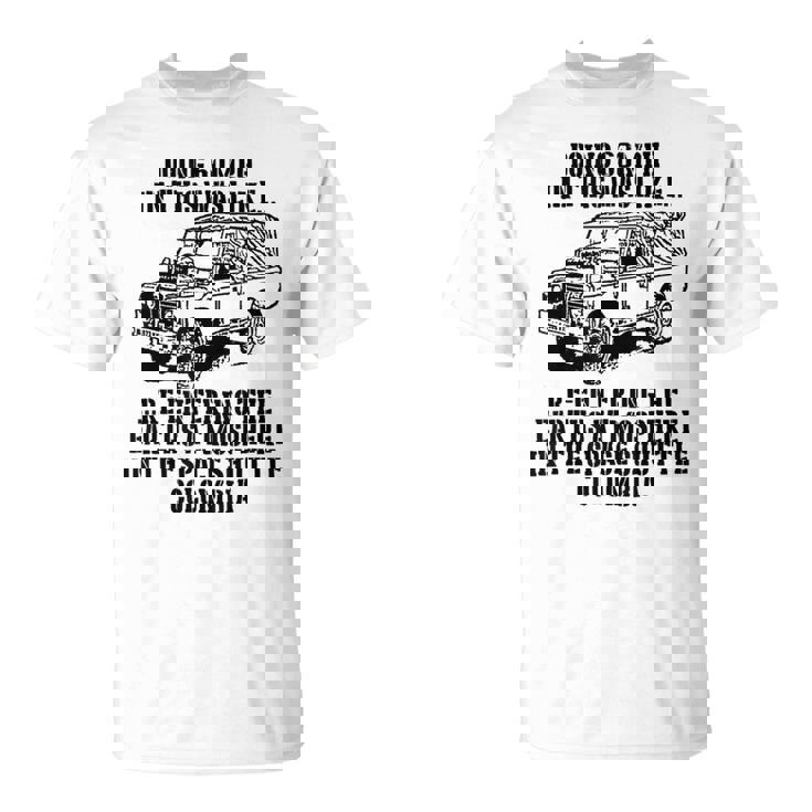 ミリタリーユーモア ランドローバーのファン Tシャツ