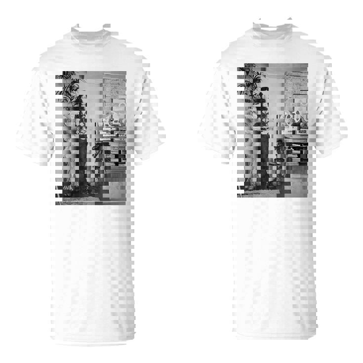 レッド・ツェッペリンのギタリスト、ジミー・ペイジ 1970 Tシャツ