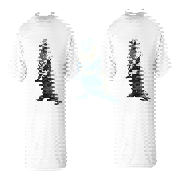 楽しいセーラー服のユーモラスなアザラシ Tシャツ