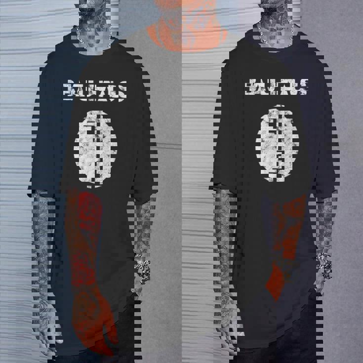 100年 バウハウス・スケール 1919年からのプロファイルデザイン ビンテージ Tシャツ 彼への贈り物