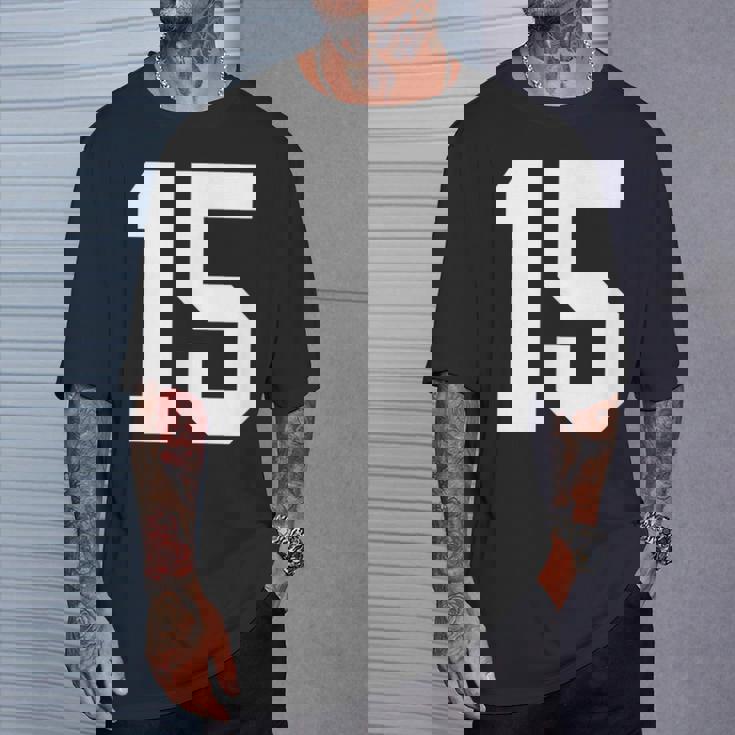 15番のカレッジスポーツスタイル。ホワイト。 Tシャツ 彼への贈り物