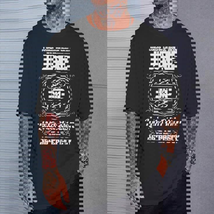 1960年6月生まれのレジェンドたち 61歳の誕生日 Tシャツ 彼への贈り物