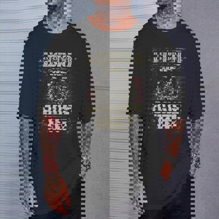 1967年8月より伝説 1967年8月生まれの誕生日 Tシャツ 彼への贈り物