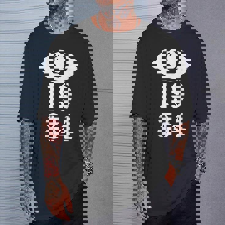 1984 オーウェリアン Big Brother Is Watching You Tシャツ 彼への贈り物
