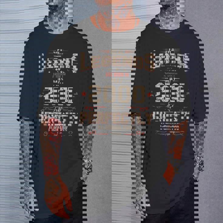 25 歳の誕生日 男性 オリジナル 5月 ヴィンテージ 2000 年 ギフト Tシャツ 彼への贈り物