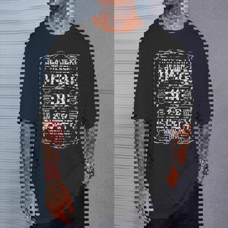 44歳の誕生日プレゼント ヴィンテージ 1981年 男性 面白い 44歳 1981年 Tシャツ 彼への贈り物