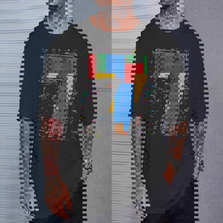 7歳 ブロック 建物 マスタービルダー 7歳の誕生日 男の子 Tシャツ 彼への贈り物