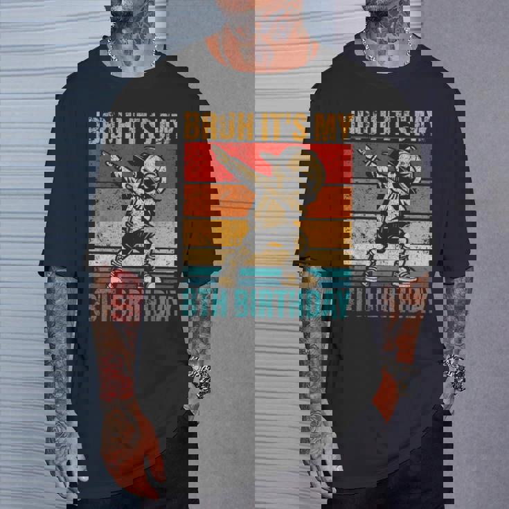 8歳の誕生日 軽くたたく少年 Bruh It's My 8Th Birthday Tシャツ 彼への贈り物