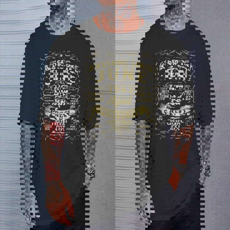 Awesomeince June 1963 Year Of Birth Birthday 1963Intage Tシャツ 彼への贈り物