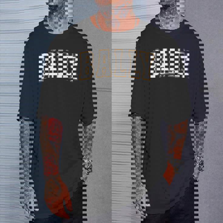 Bally India 誇り高きインドバケーションお土産 バリー Tシャツ 彼への贈り物