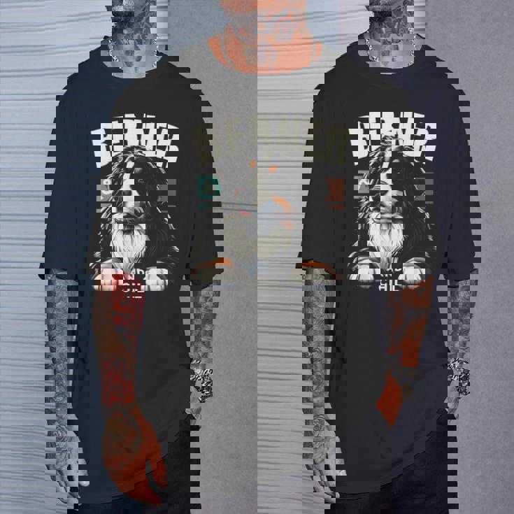 Berner And Chill バーニーズマウンテンドッグ 面白いグラフィックtシャツ Tシャツ 彼への贈り物