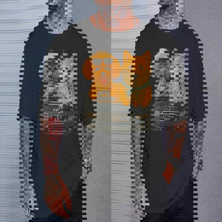 Car Dog Tシャツ 彼への贈り物