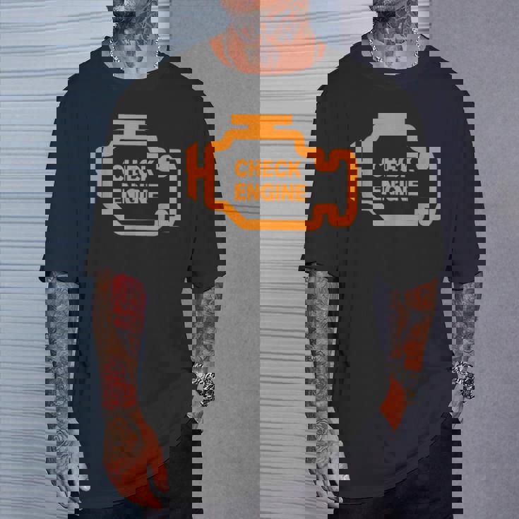 Check Engine Light Tシャツ 彼への贈り物
