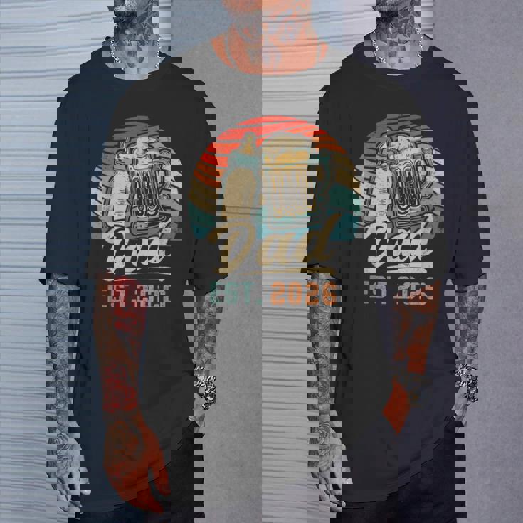 Dad Est 2026 年のパパ 初めての父の日 若いパパ 新しいパパ Tシャツ 彼への贈り物