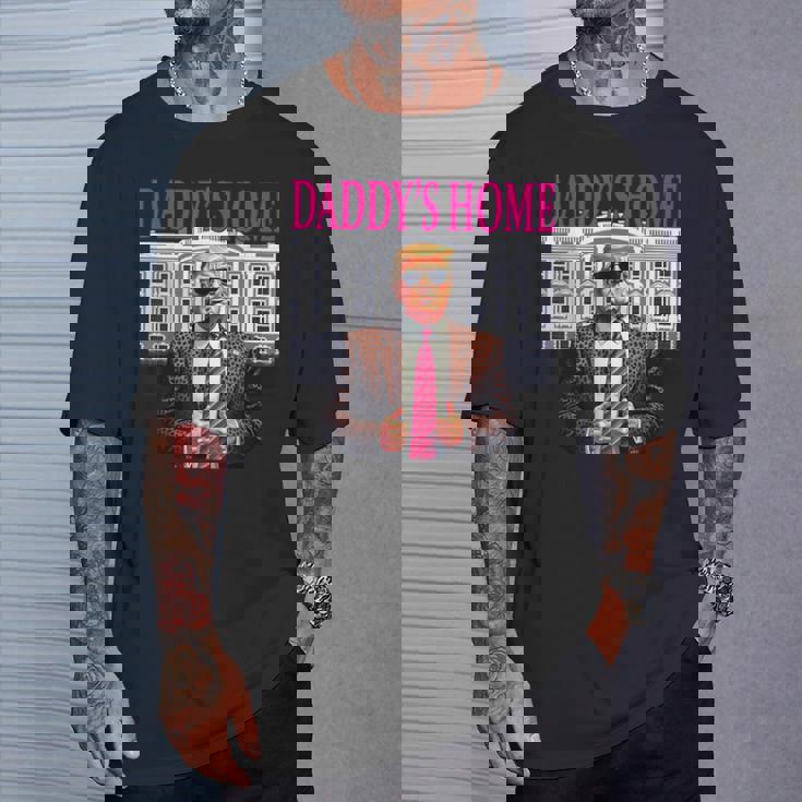 Daddy's Home Pink President Donald Trump House Tシャツ 彼への贈り物