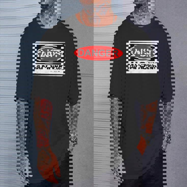 Danger Man Cooking Bbqign Tシャツ 彼への贈り物