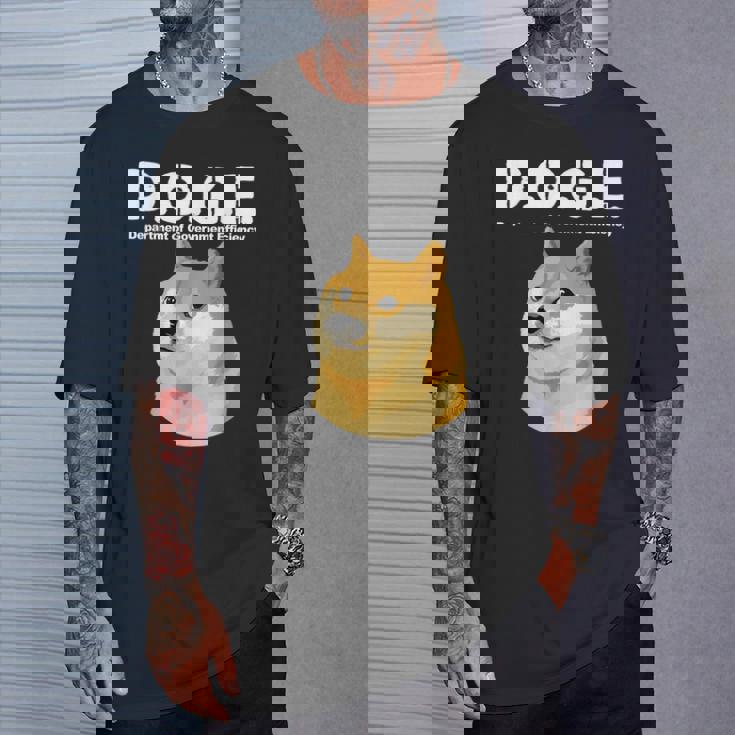 Doge政府効率省 Tシャツ 彼への贈り物