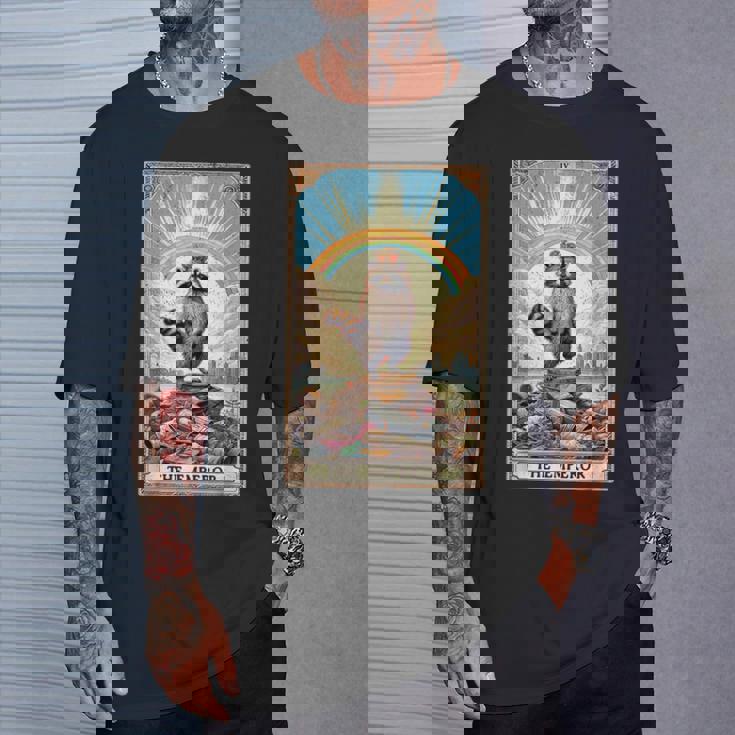 The Emperor 面白いアライグマ タロットカード ミスティックアライグマ Tシャツ 彼への贈り物