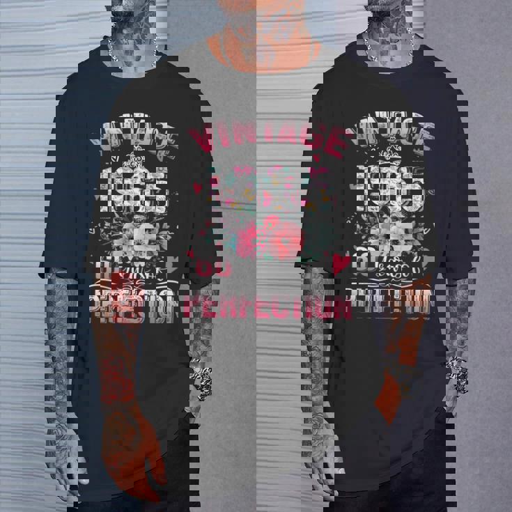 60Th B-Dayintage 1965 Floral 60 Years Of Perfection Tシャツ 彼への贈り物