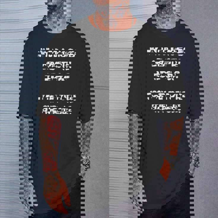 Clean Bible Character Humor – Moses & The Redea Tシャツ 彼への贈り物